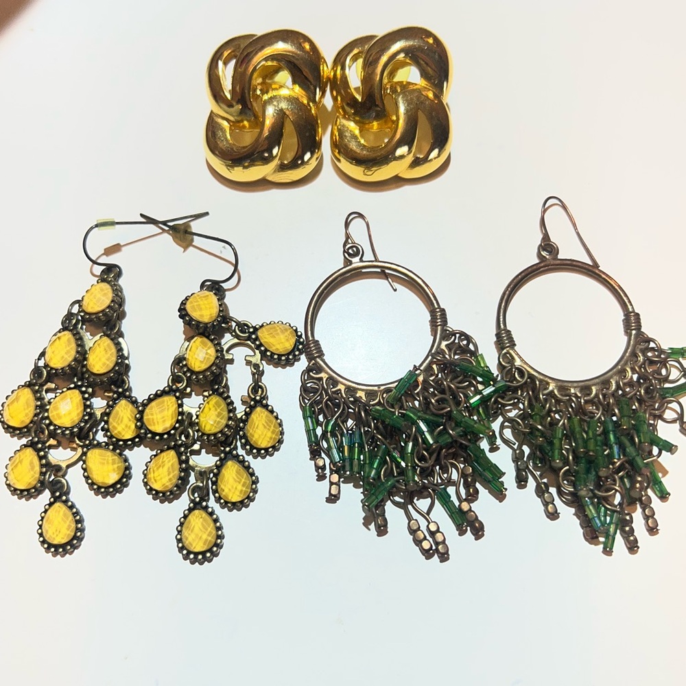 Vintage earring bundle (3) pairs‎